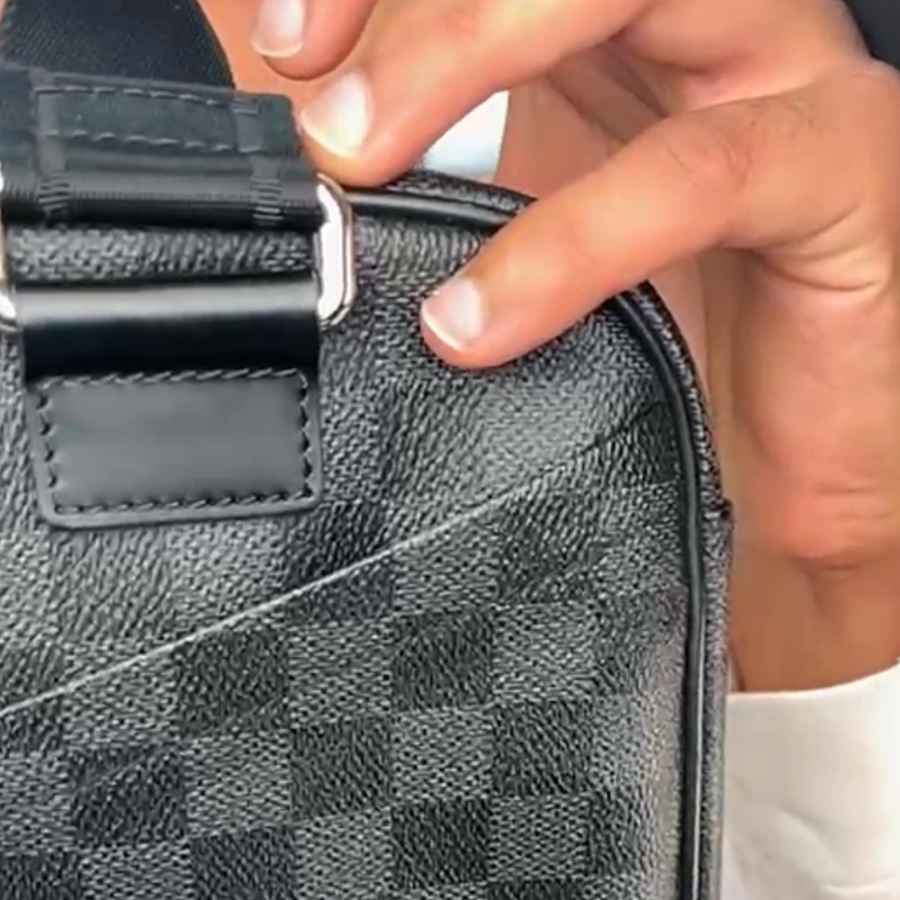 Auth Louis Vuitton LV Ambler Damier Graphite belt bag - Picture 4 of 4